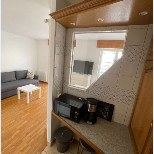  Annonces FONTENAY : Apartment | CHARENTON-LE-PONT (94220) | 27 m2 | 1 050 € 