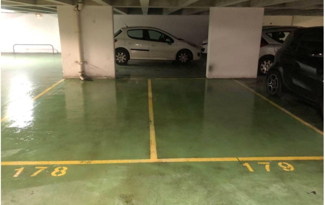 Annonces FONTENAY : Garage / Parking | PARIS (75011) | 12 m2 | 28 000 € 