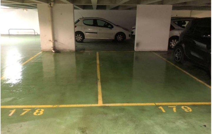  Annonces FONTENAY Garage / Parking | PARIS (75011) | 12 m2 | 28 000 € 